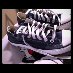 Used blue converse